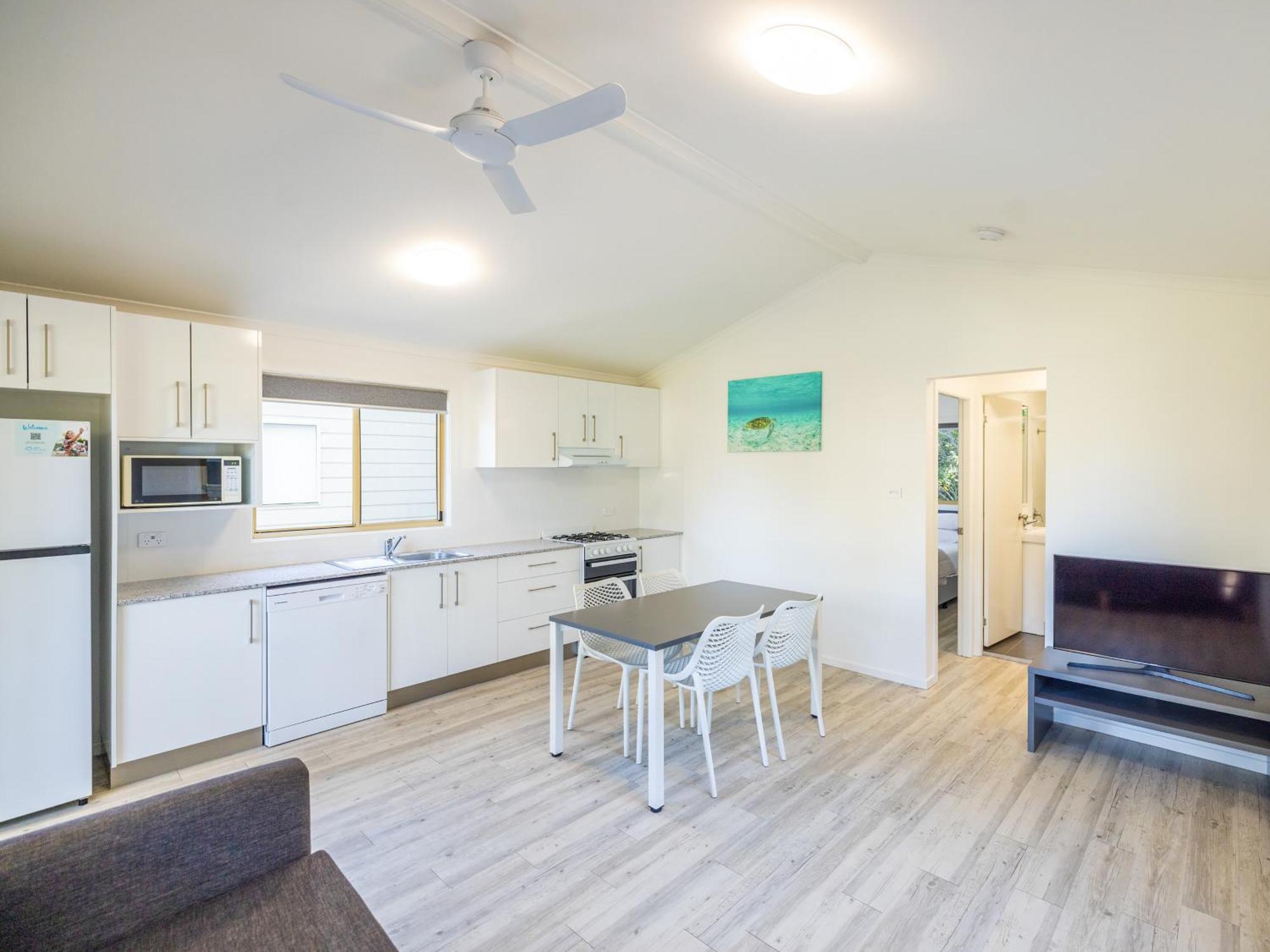 Nrma Blue Dolphin Yamba Holiday Resort Oda fotoğraf