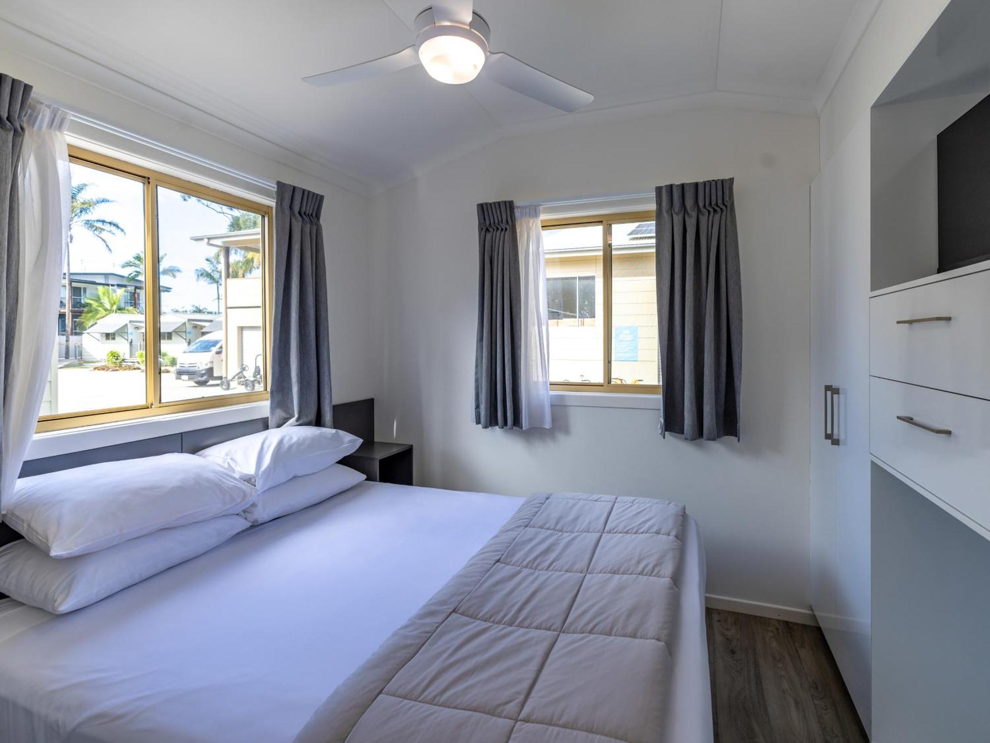 Nrma Blue Dolphin Yamba Holiday Resort Oda fotoğraf