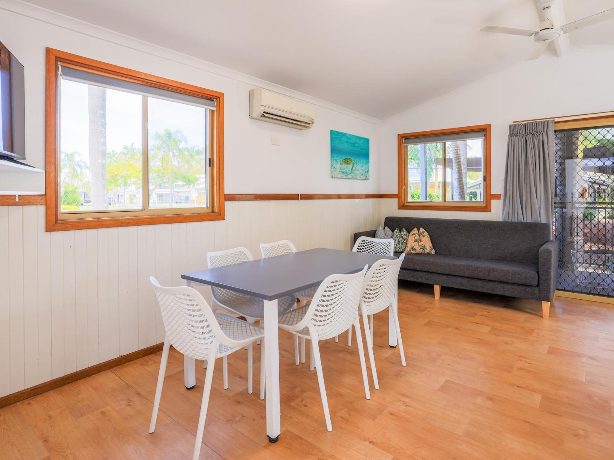 Nrma Blue Dolphin Yamba Holiday Resort Oda fotoğraf